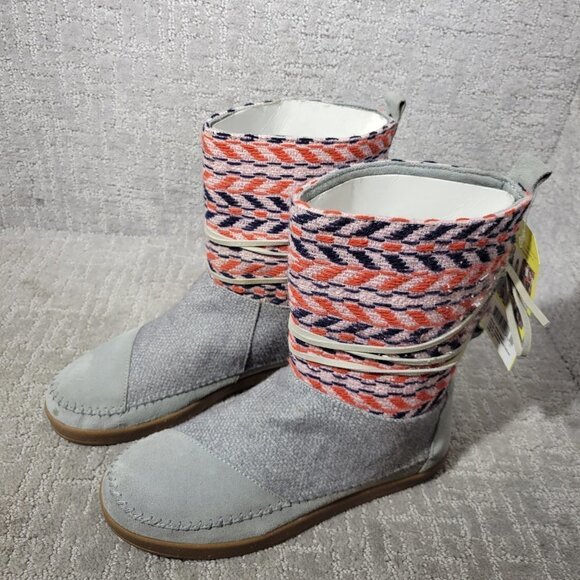 TOMS Nepal Women's Size 9.5 US Gray Cow Leather Aztec Knit Ankle Boots - Picture 9 of 10